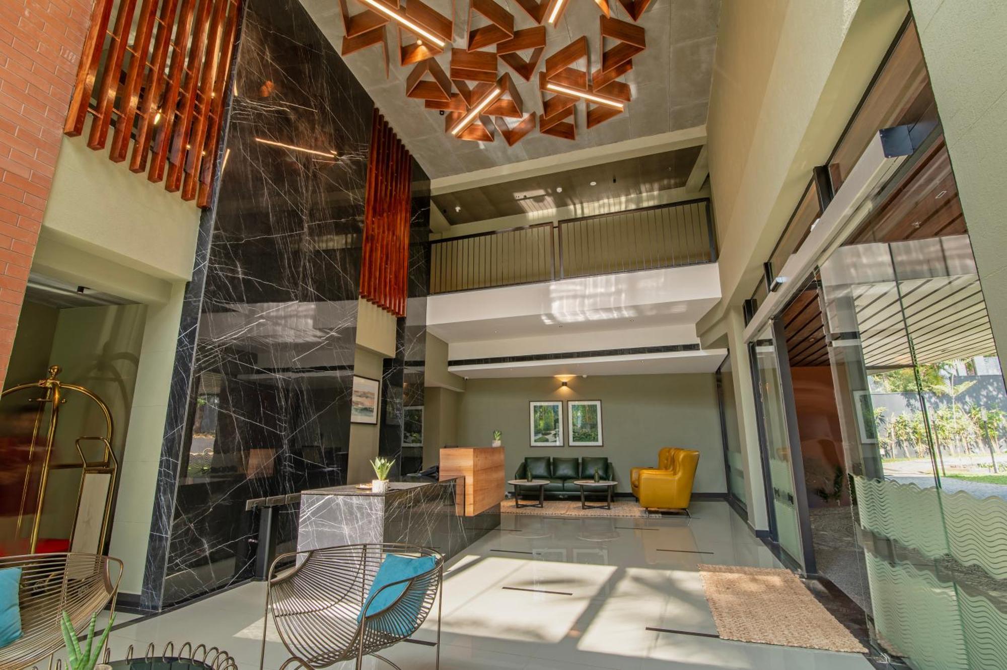 Hotel Sterling Athirappilly Kallana Esterno foto